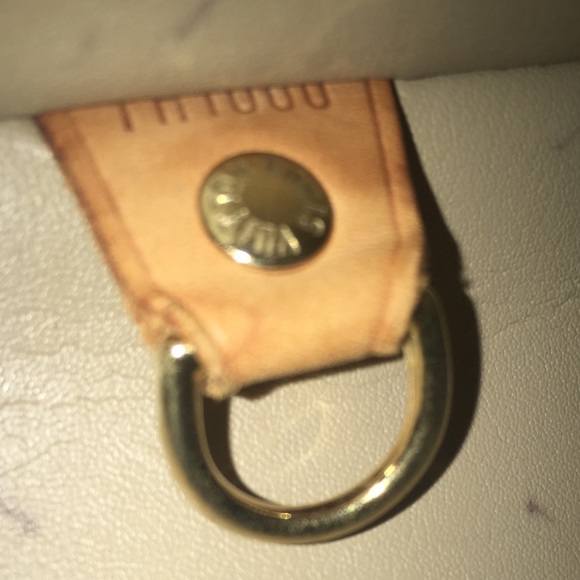 Louis Vuitton Handbag sold - Picture 5 of 8